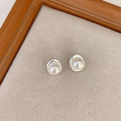 French luxury pearl earrings