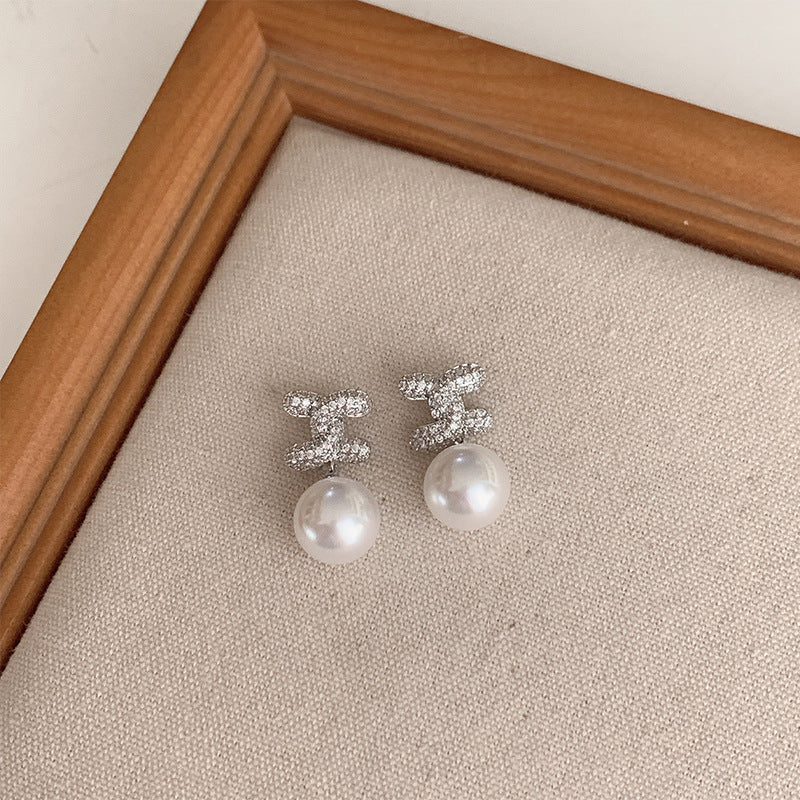 French luxury pearl earrings